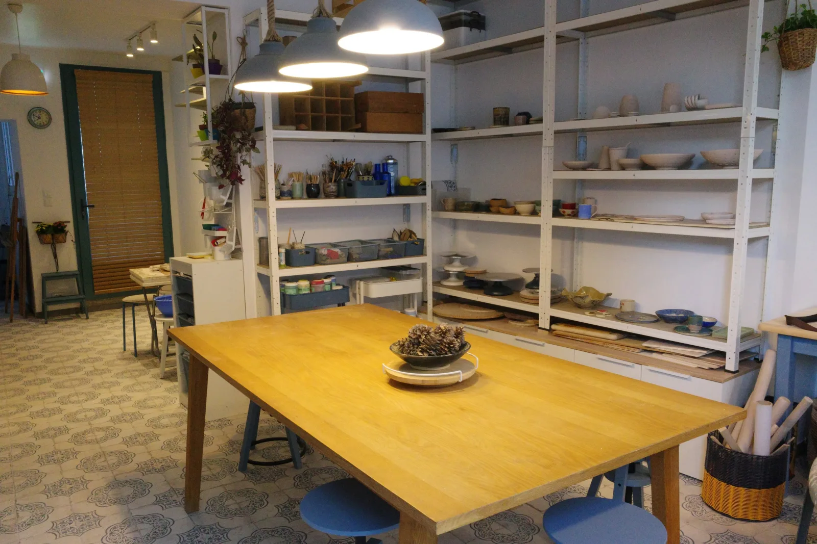 Pièces en céramique réalisées à l'atelier Mano a Mano